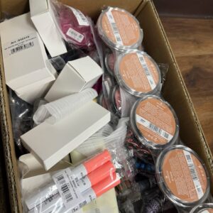 Buy Wholesale Makeup Pallets