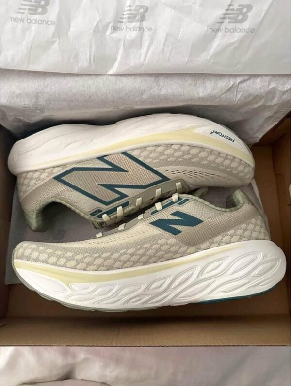 Buy authentic New Balance Shoe Pallets