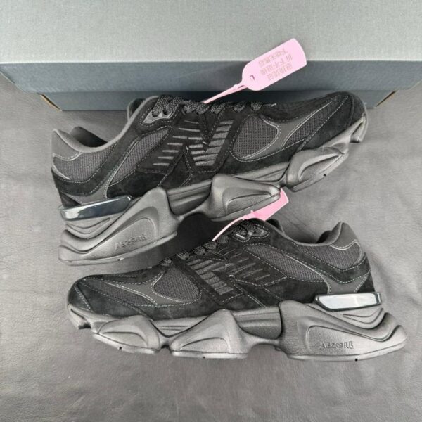 Buy authentic New Balance Shoe Pallets